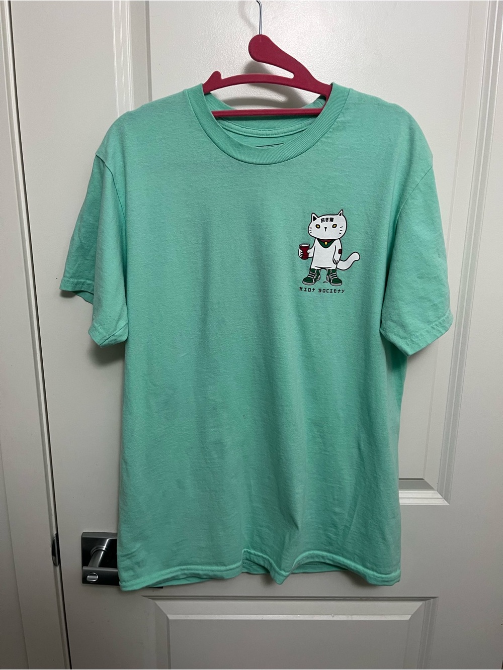 Riot Society Mint Green Lucky Cat Noodles Graphic T-Shirt - Women's M